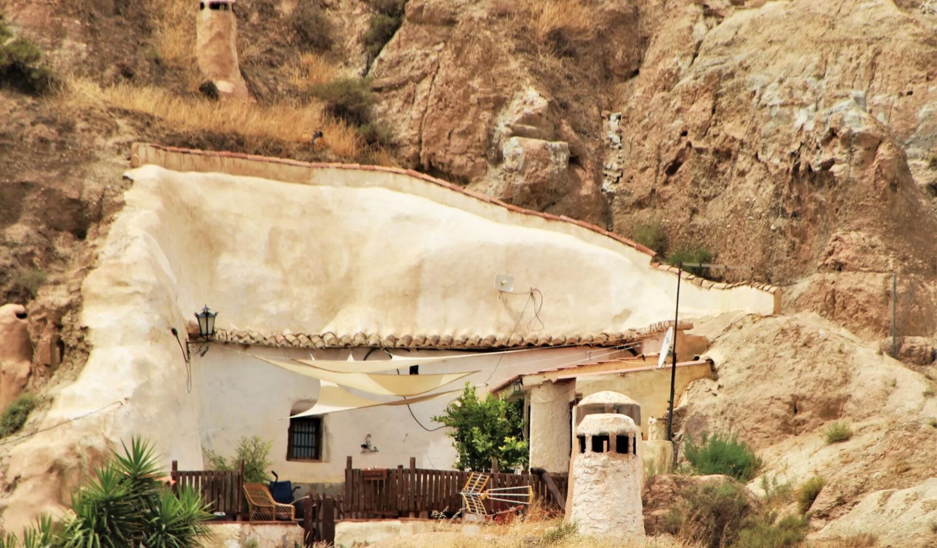 Casa cueva en Guadix - Granada (andaluciamia.com)