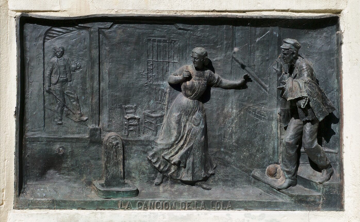 Relieve en bronce del monumento a los chisperos y saineteros (Foto: Ayuntamiento Madrid)