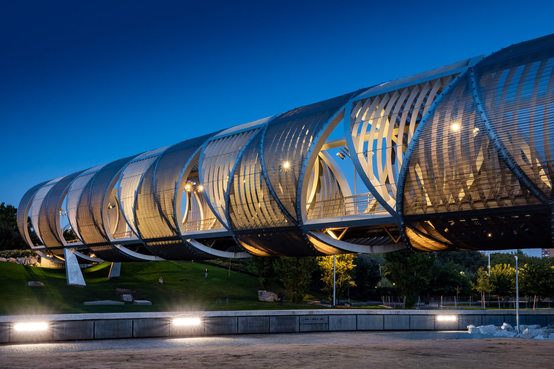 La vanguardista estructura del Puente de Arganzuela  (Foto: Living Madrid)