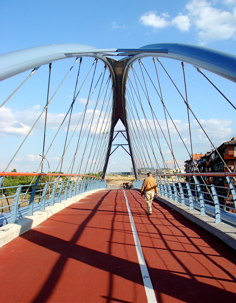 anillo verde ciclista puente pasarela sobre la A 2 paso peatonal
