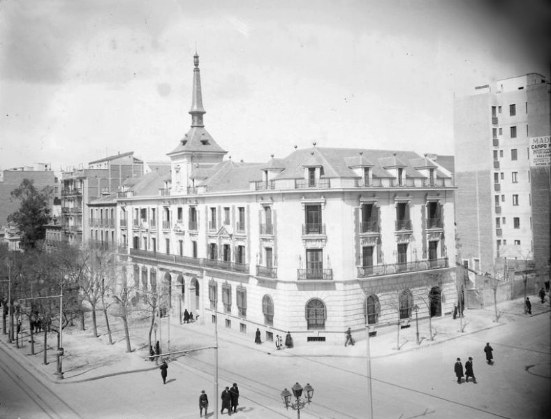 Bulevar de Alberto Aguilera en 1930. Imagen: Memoria de Madrid